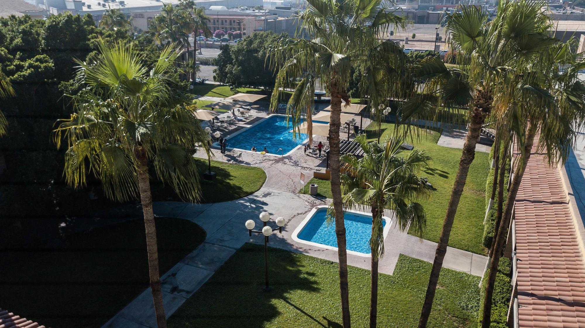 Hotel Colonial Mexicali Exterior photo
